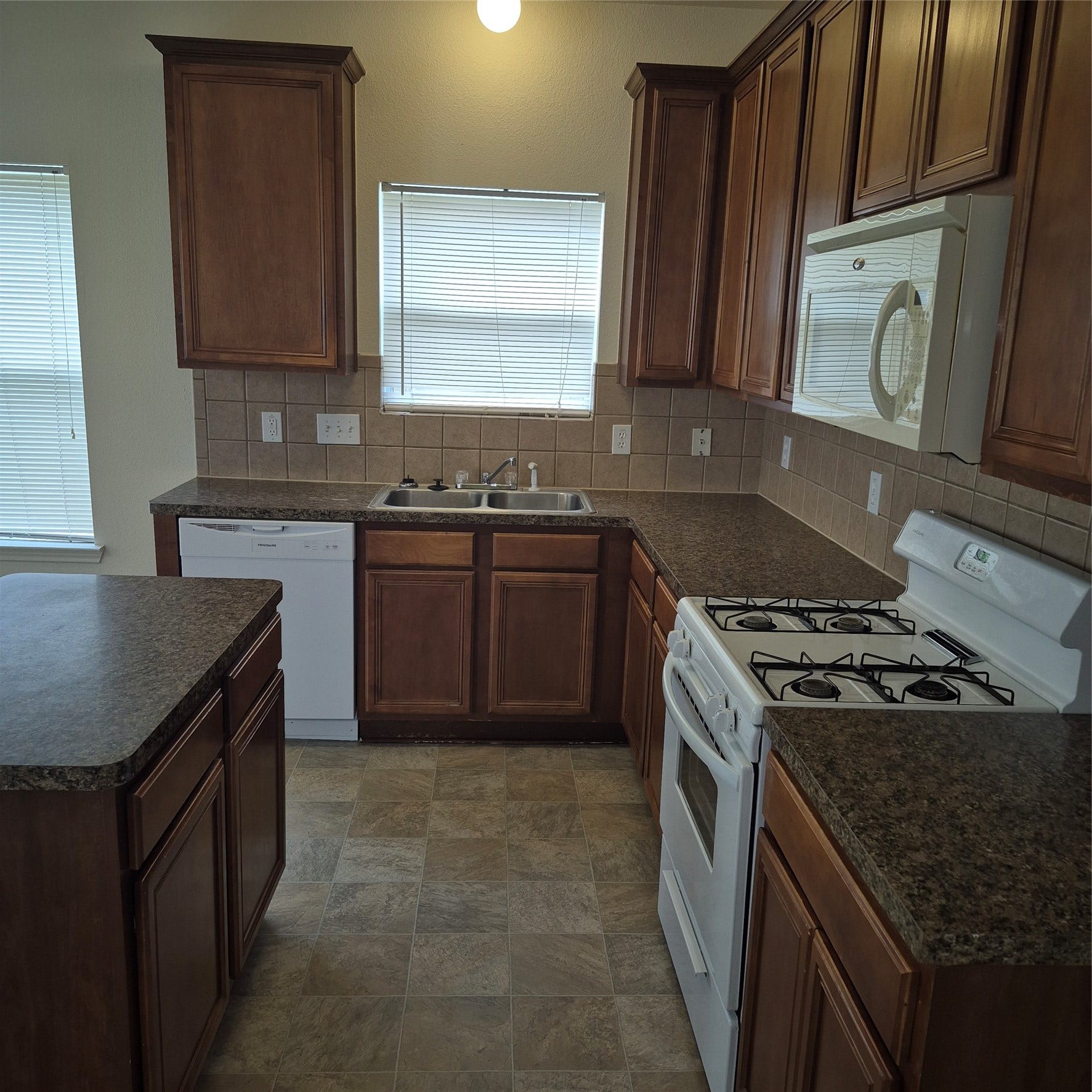 2735 Orchard Creek Lane, Katy, TX 77494