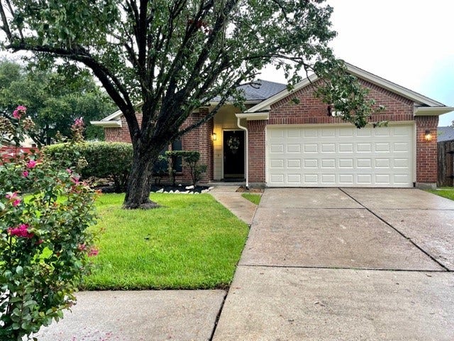 Property photo for 318 Old Spring Lane, Houston, TX