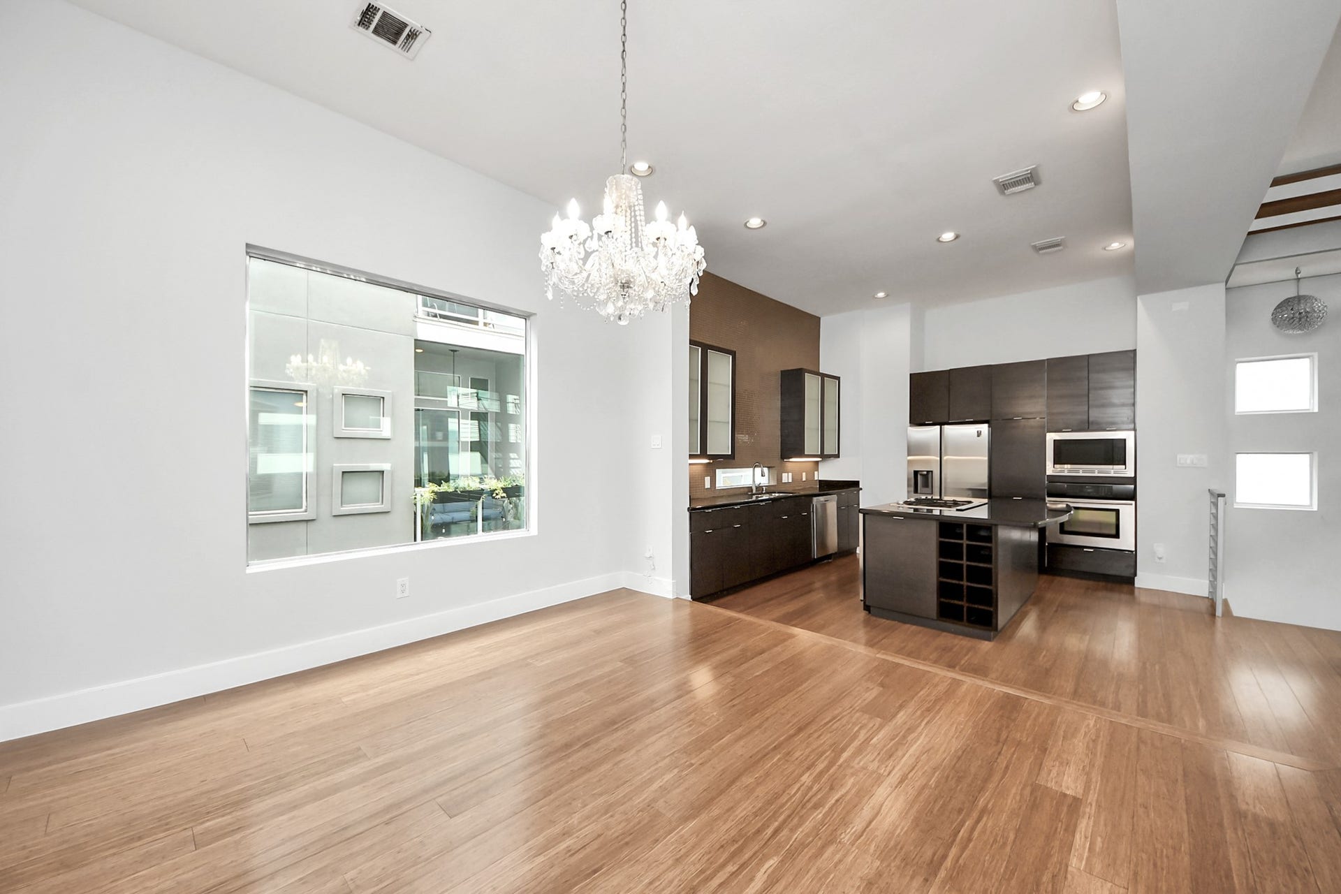 1807 Hickory Street, Houston, TX 77007 Dining room
