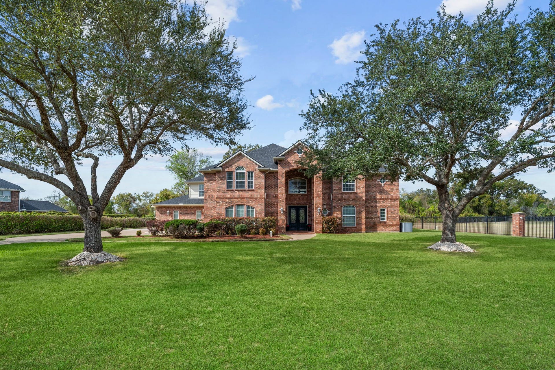 4502 Creek Point Lane, Missouri City, TX 77459 4502 Creek Point Lane, Missouri City, TX 77459