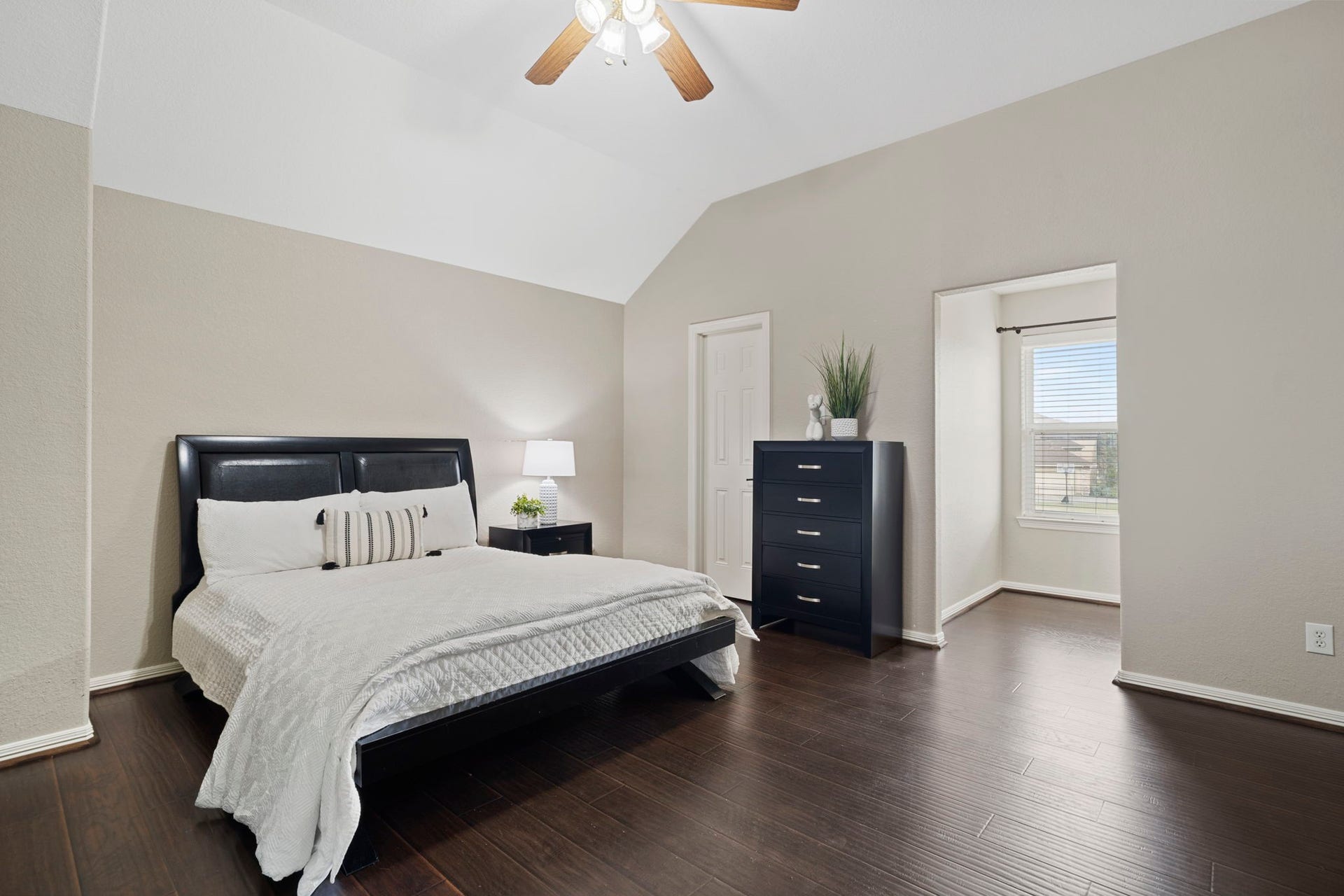 4502 Creek Point Lane, Missouri City, TX 77459 4502 Creek Point Lane, Missouri City, TX 77459