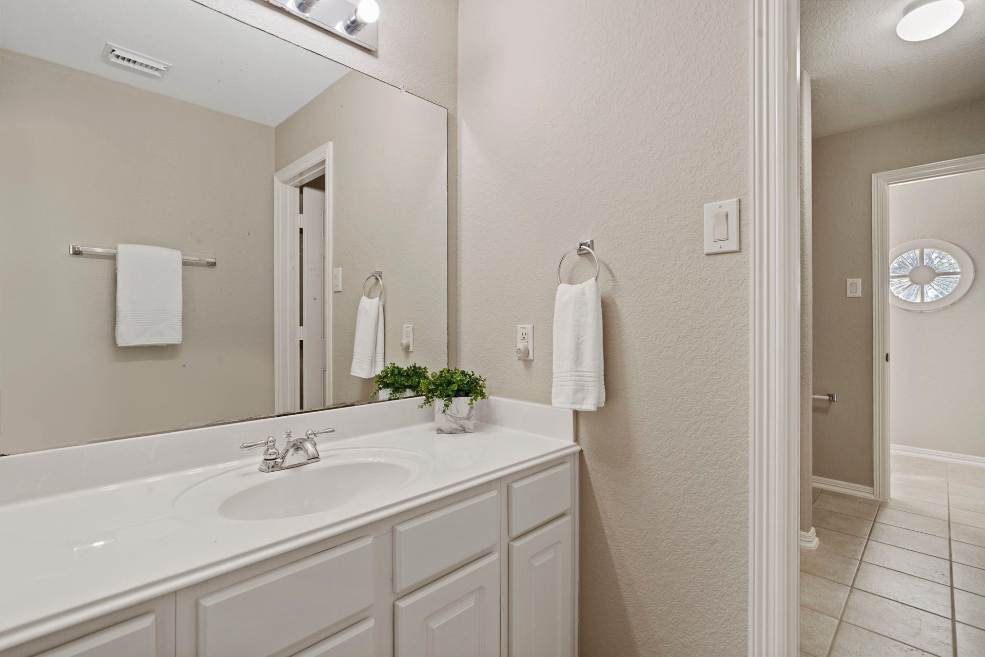 4502 Creek Point Lane, Missouri City, TX 77459 4502 Creek Point Lane, Missouri City, TX 77459