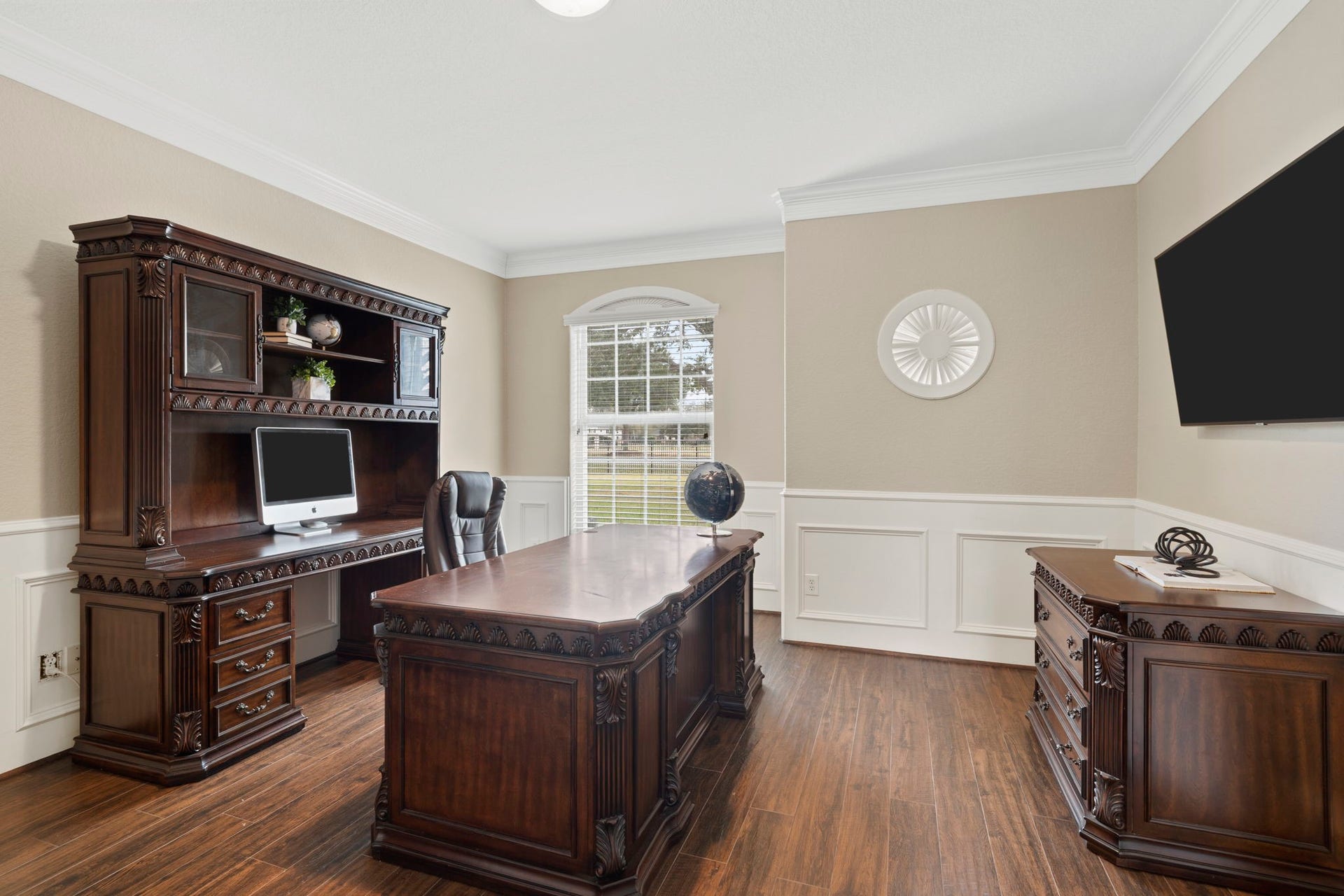 4502 Creek Point Lane, Missouri City, TX 77459 Expansive home office offering a sophisticated and functional space to work from home.