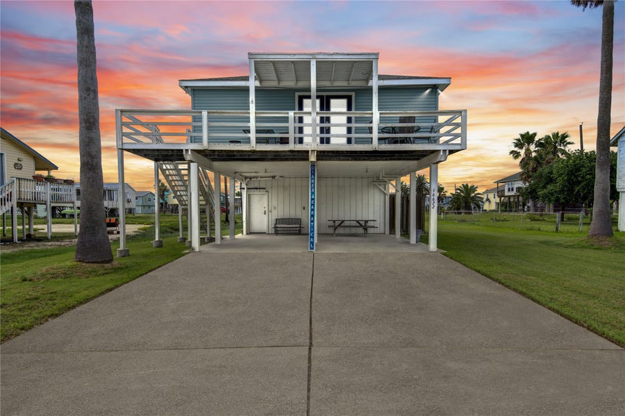 Property photo for 16622 John Silver Road, Galveston, TX