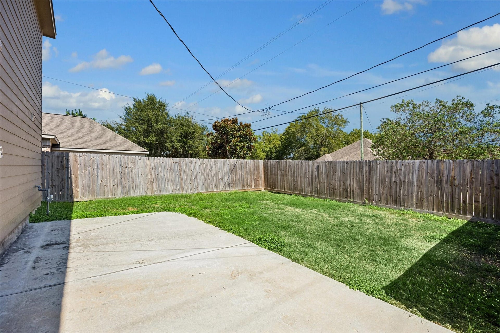 3515 Shelby Circle, #A/B, Houston, TX 77051 Each unit features a spacious side yard with room for parking inside the fenced area, plus a large privacy-fenced outdoor space with plenty of potential for occupants to create their own private retreat.
