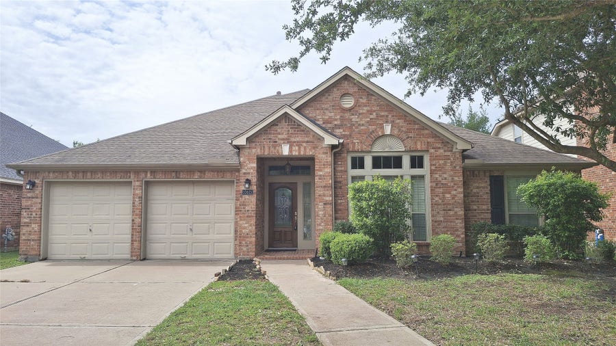 Property photo for 10615 Cortland Ridge Lane, Cypress, TX