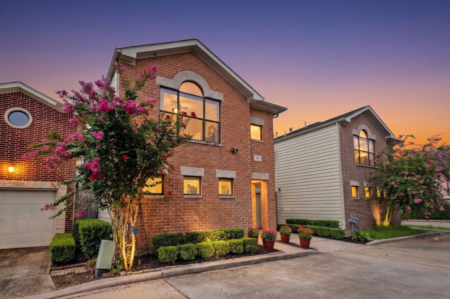 Property photo for 5951 South Loop E, #10, Houston, TX