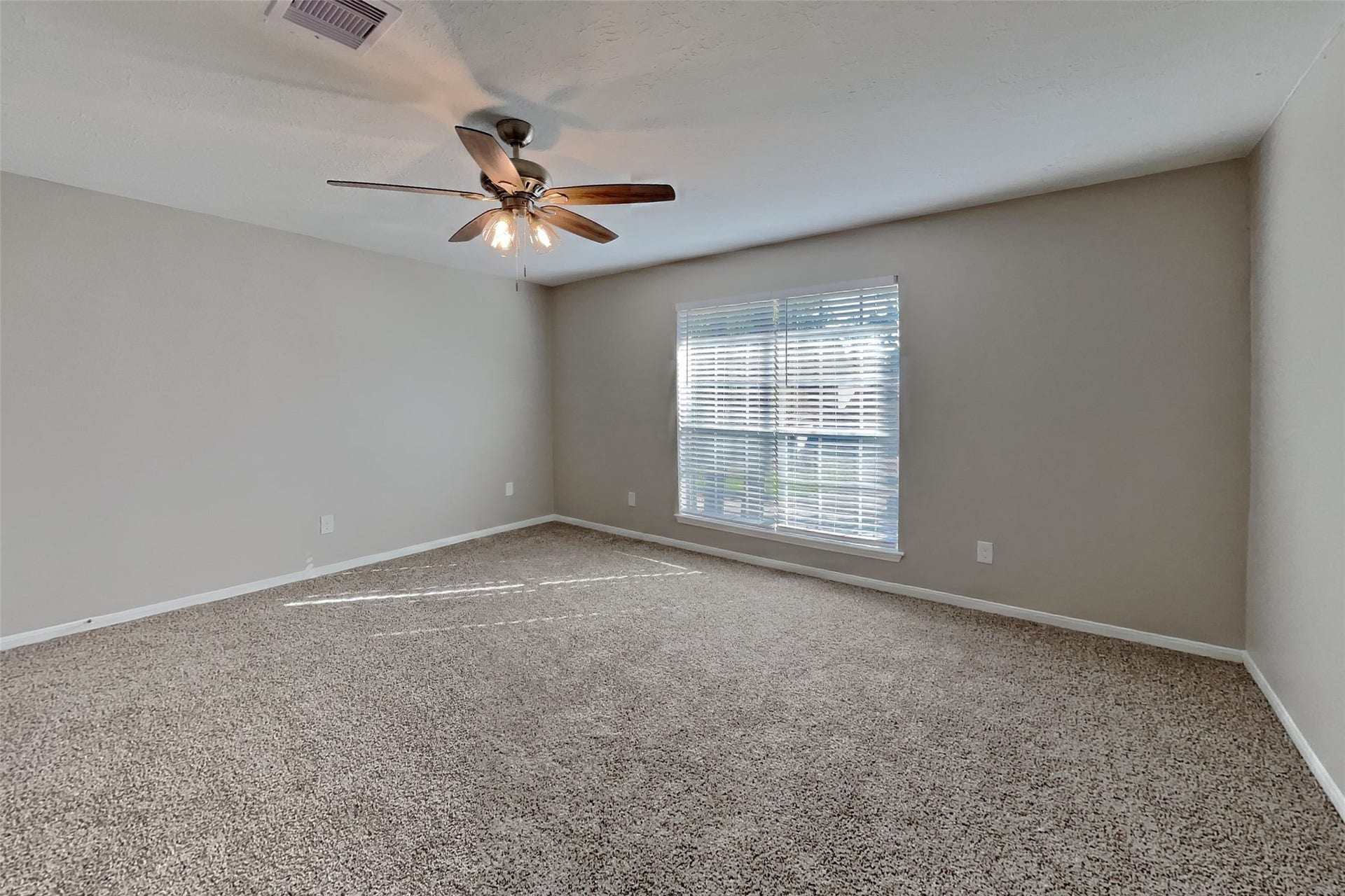 3303 Knoll Manor Drive, Houston, TX 77345 3303 Knoll Manor Drive, Houston, TX 77345