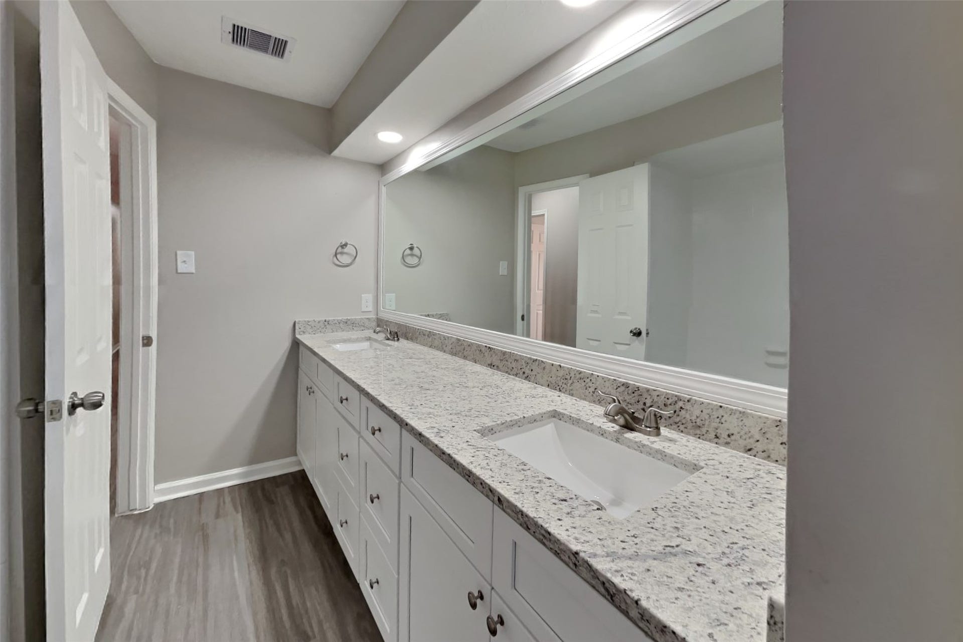 3303 Knoll Manor Drive, Houston, TX 77345 3303 Knoll Manor Drive, Houston, TX 77345