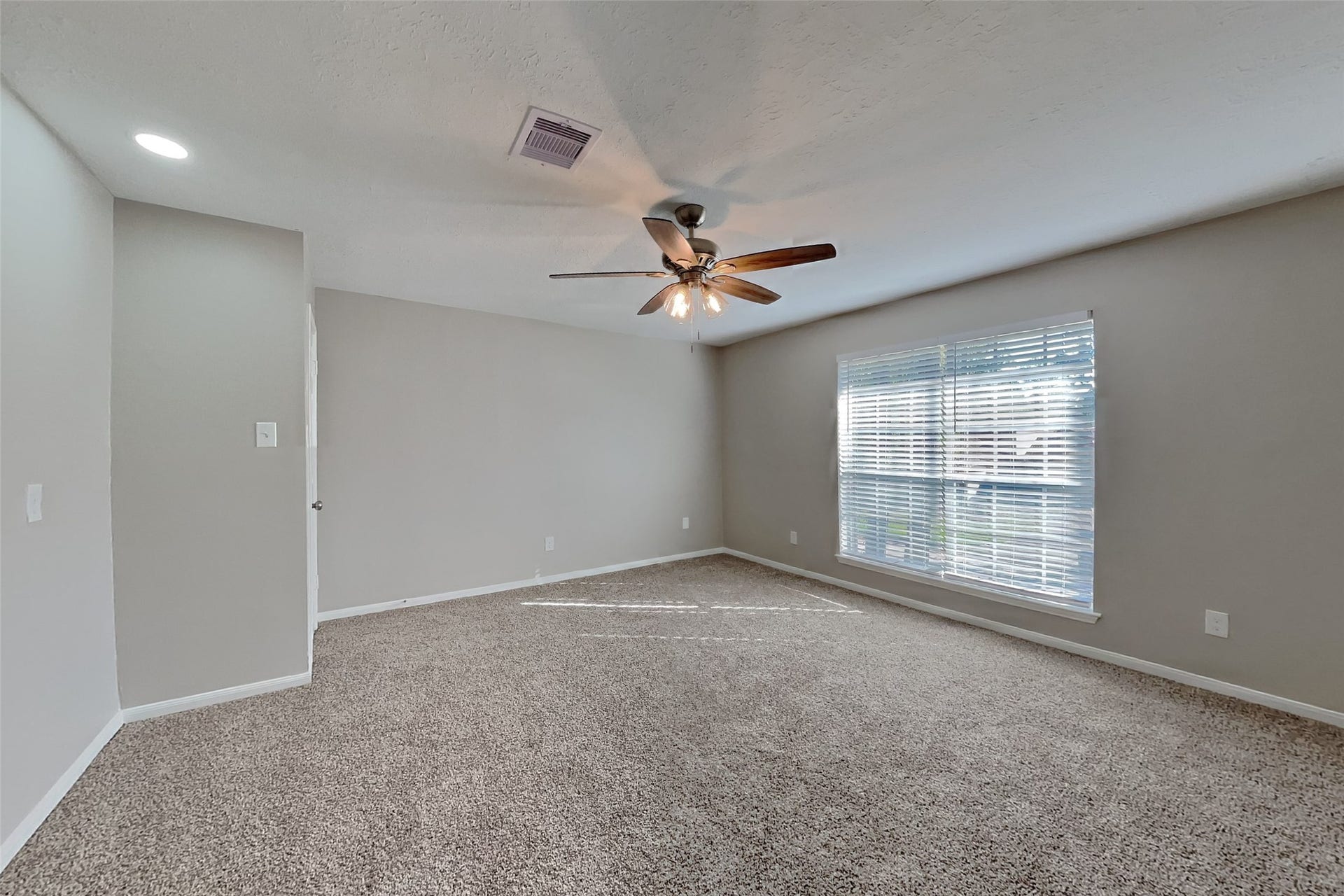 3303 Knoll Manor Drive, Houston, TX 77345 3303 Knoll Manor Drive, Houston, TX 77345