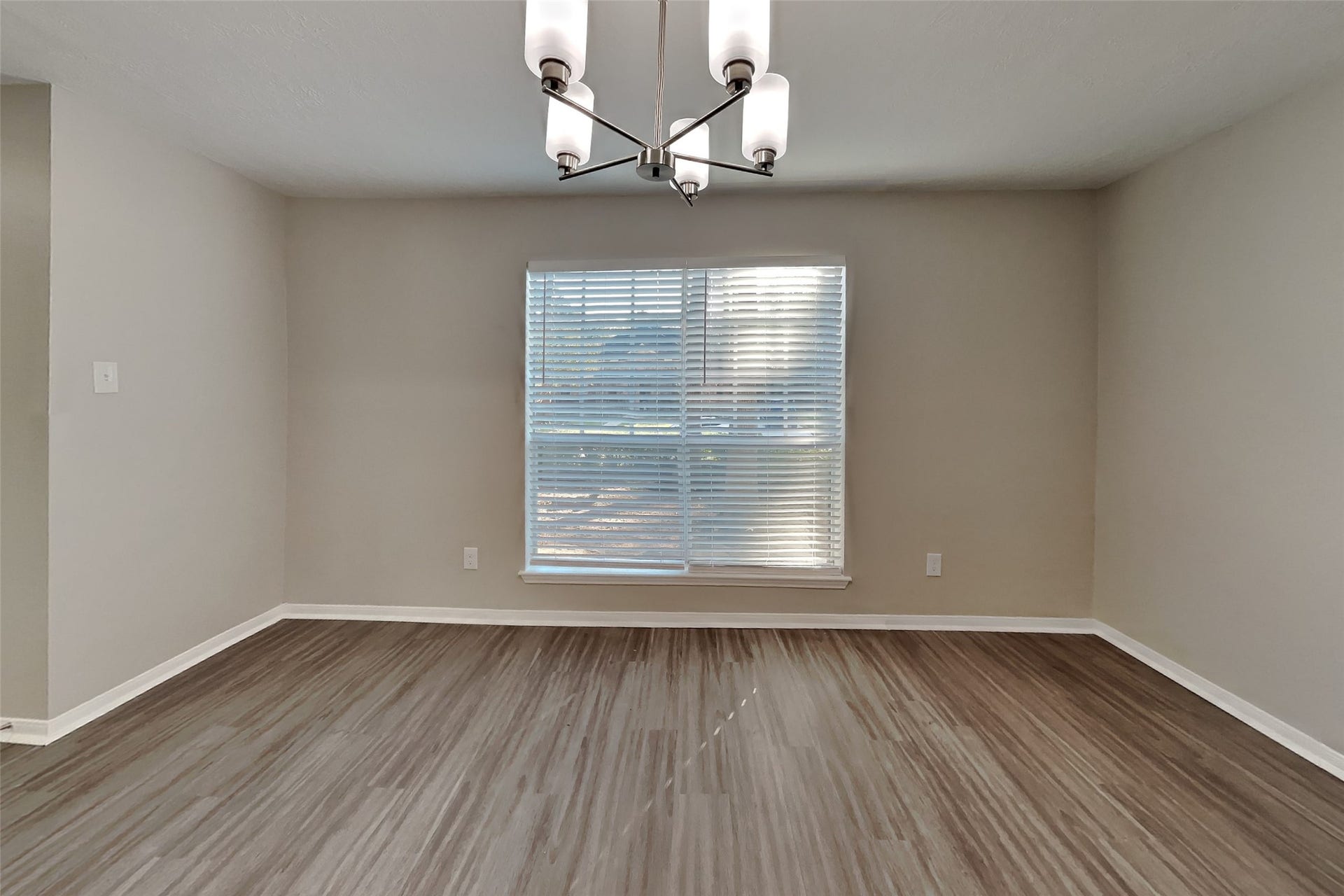 3303 Knoll Manor Drive, Houston, TX 77345 3303 Knoll Manor Drive, Houston, TX 77345