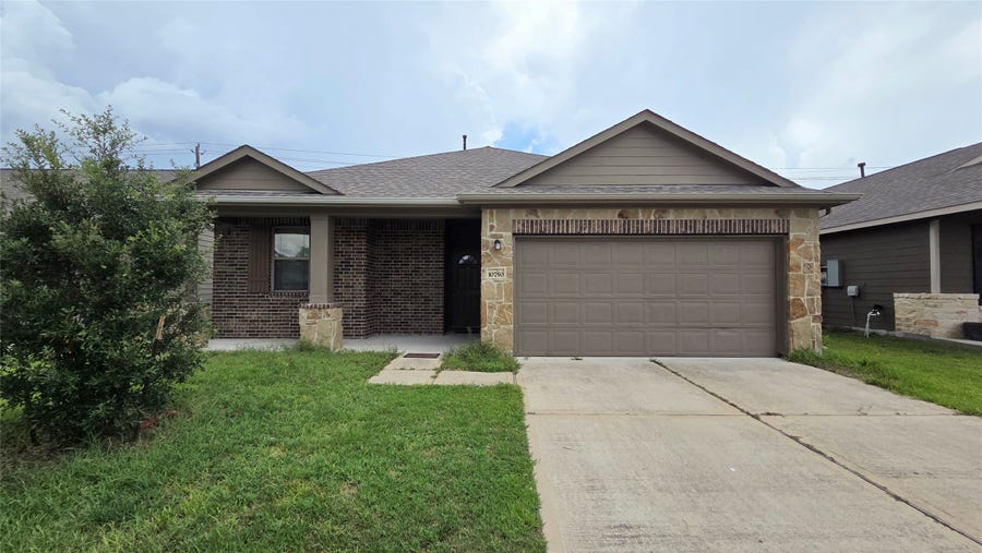 Property photo for 10750 Nathaniel Valley Path, Houston, TX
