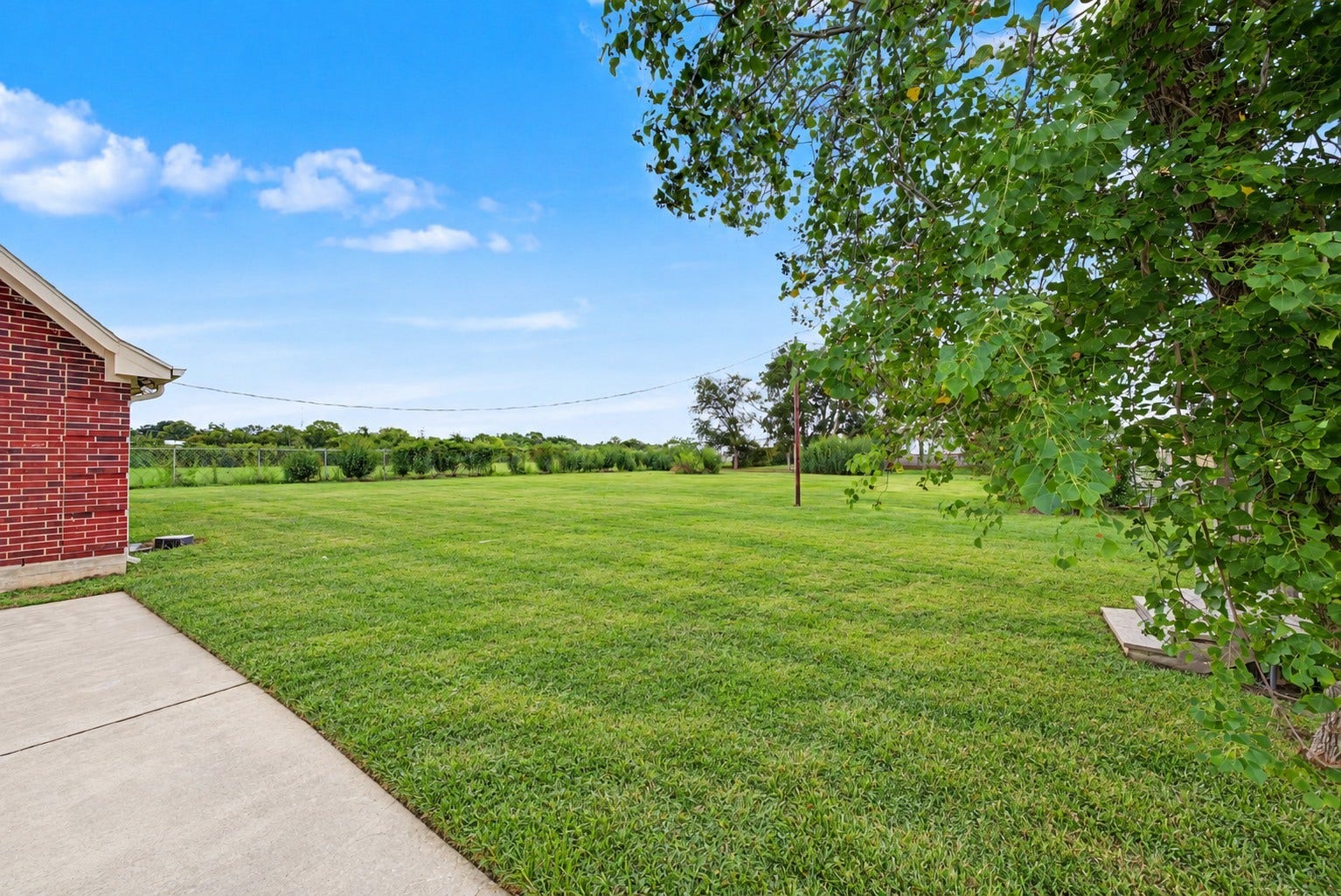 1411 Guadalupe, Stafford, TX 77477 1411 Guadalupe, Stafford, TX 77477