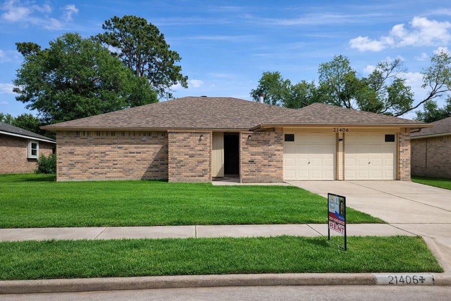 Property photo for 21406 Golden Dove Drive, Spring, TX