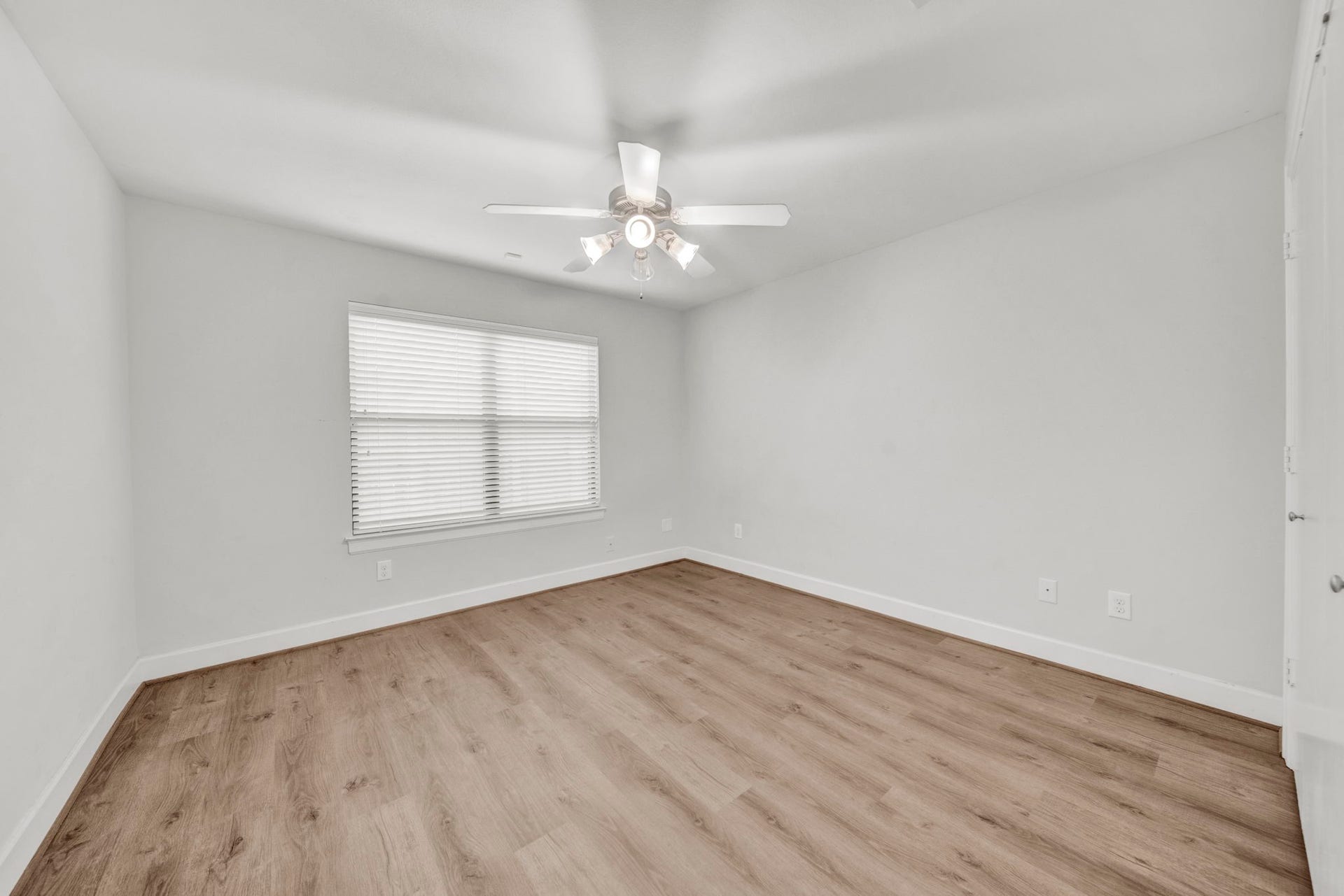 650 Westcross Street, #56, Houston, TX 77018 Secondary Bedroom on 1st Floor