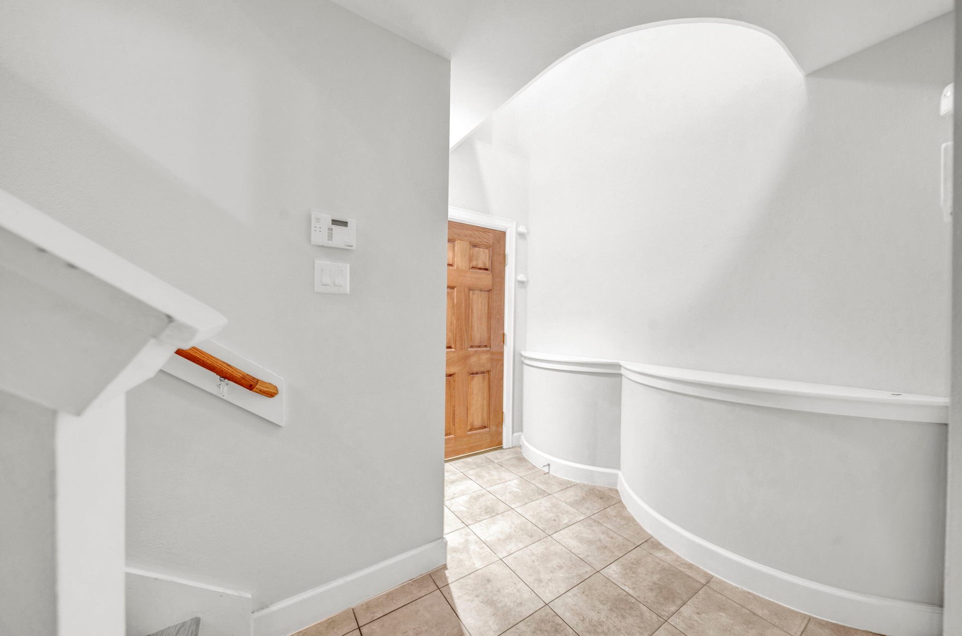 650 Westcross Street, #56, Houston, TX 77018 Entryway