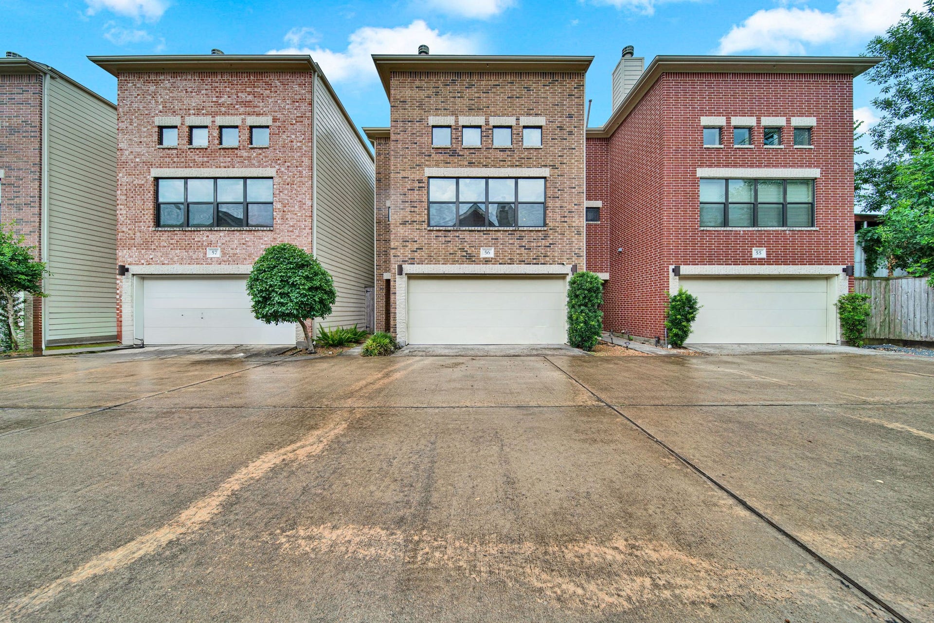 650 Westcross Street, #56, Houston, TX 77018 Front of Home