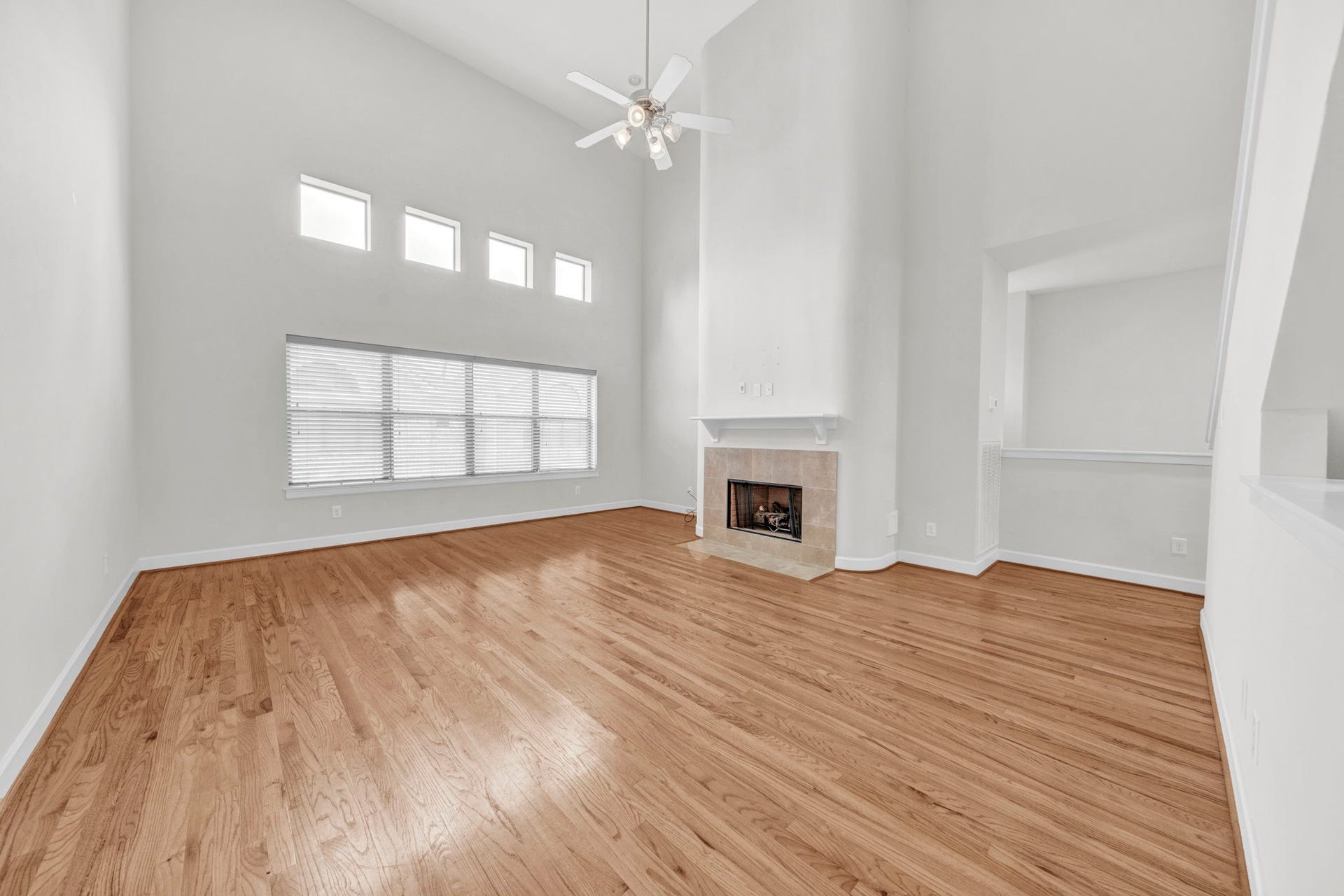 650 Westcross Street, #56, Houston, TX 77018 Living Room on Second Floor