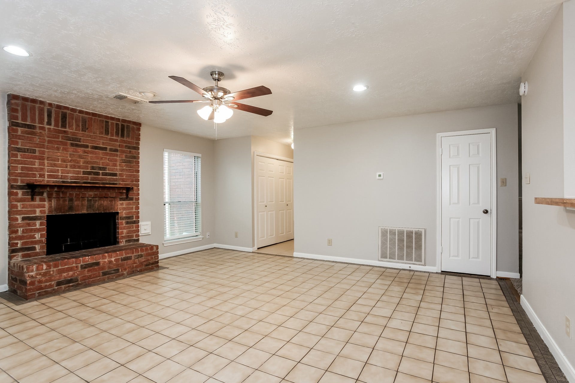 16327 Elmwood Point Lane, Sugar Land, TX 77498