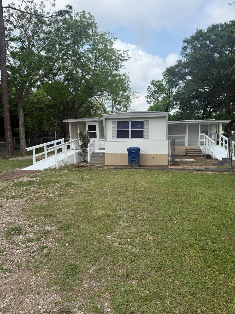 Property photo for 116 Avenue C, Brazoria, TX