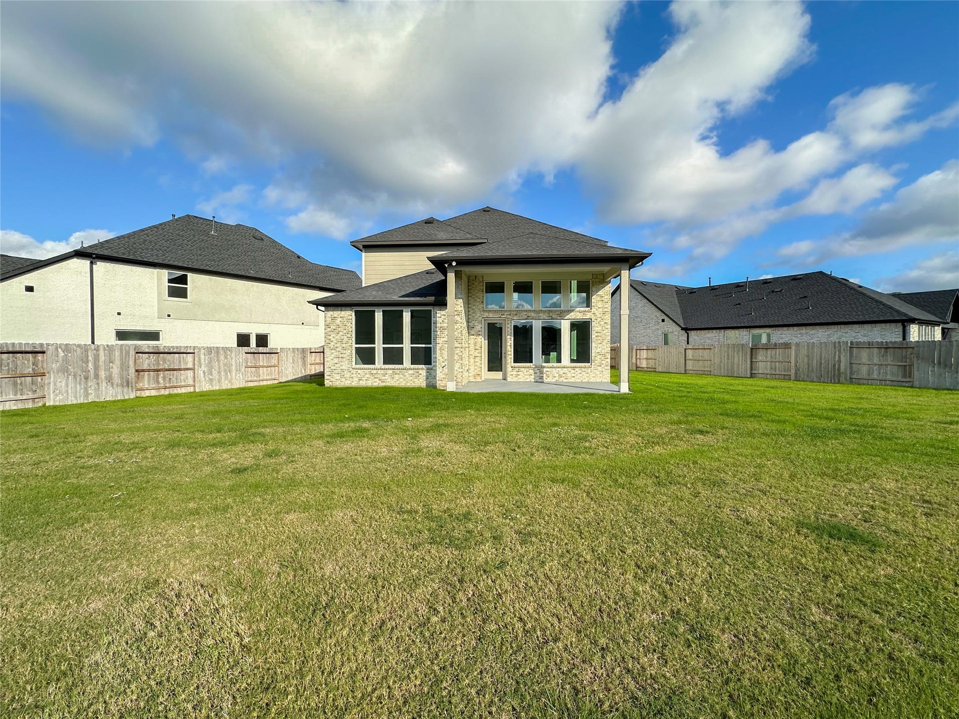 9411 Coleraine Court, Tomball, TX 77375 9411 Coleraine Court, Tomball, TX 77375