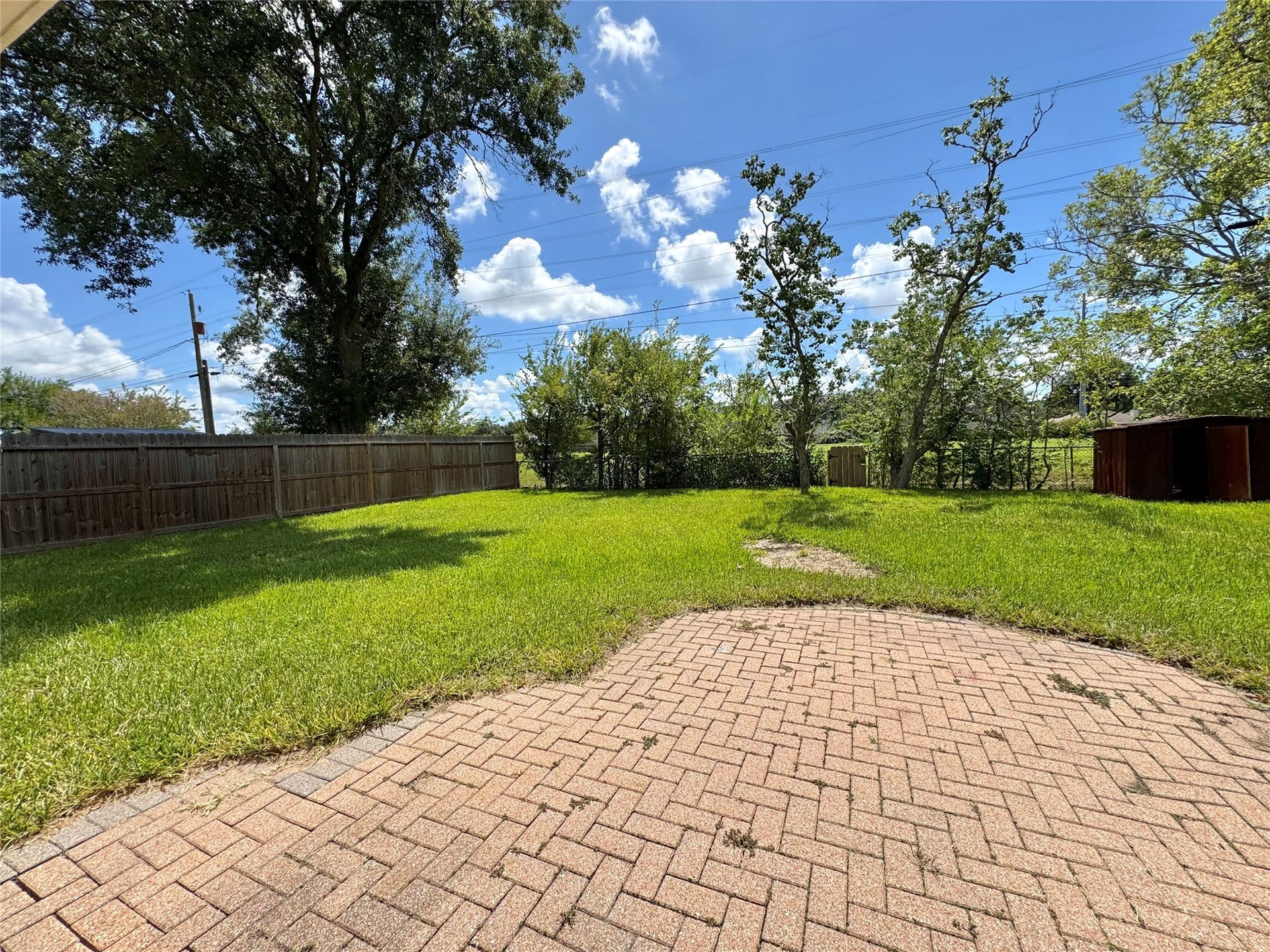 2109 Kingsway Drive, League City, TX 77573