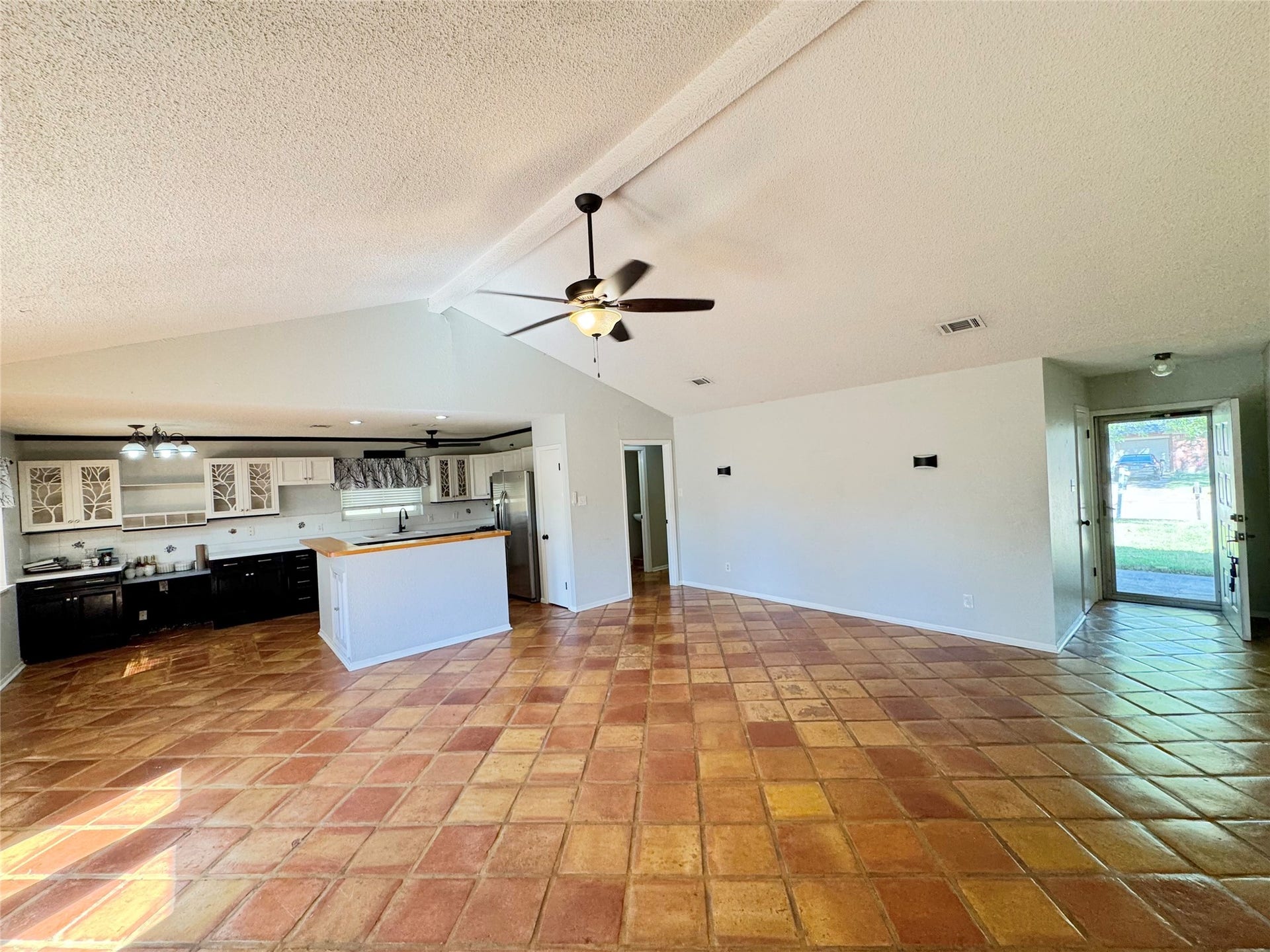 2109 Kingsway Drive, League City, TX 77573