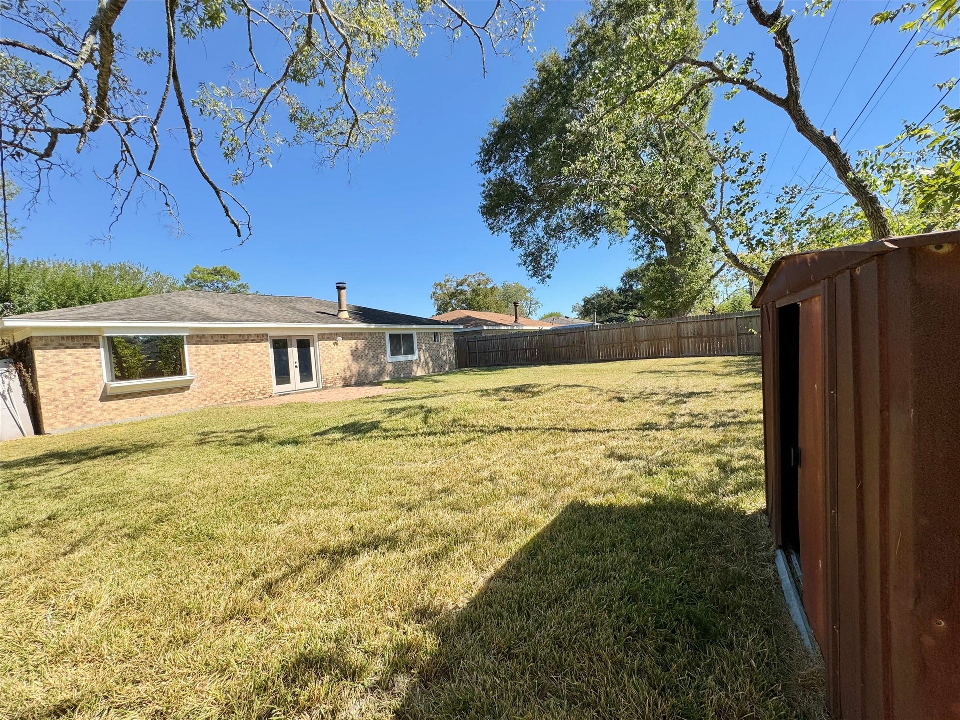 2109 Kingsway Drive, League City, TX 77573