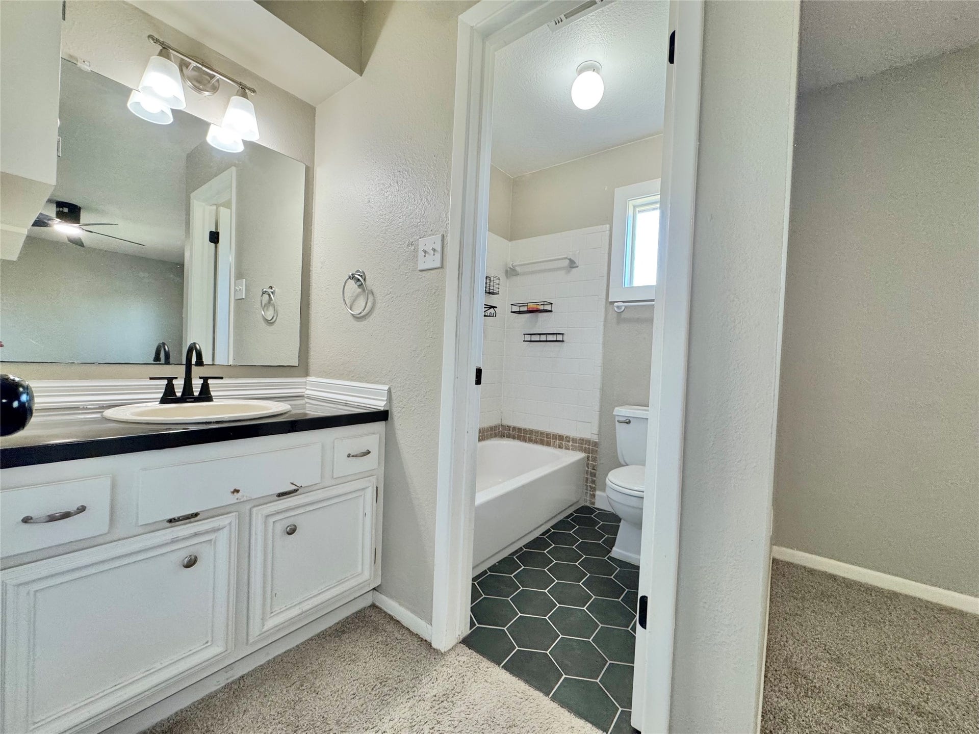 2109 Kingsway Drive, League City, TX 77573