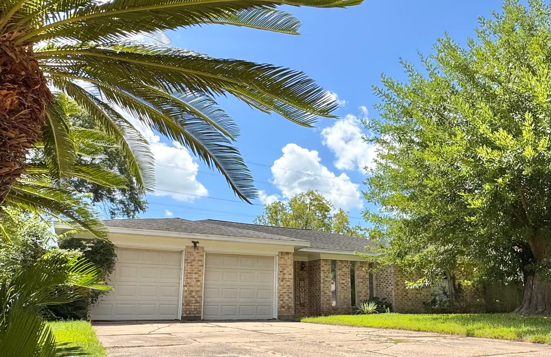 2109 Kingsway Drive, League City, TX 77573