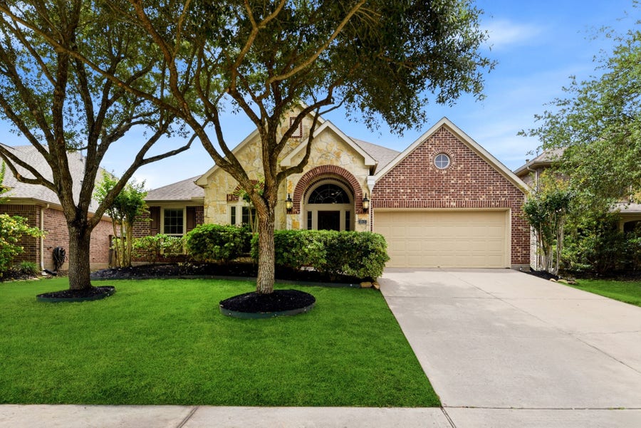 Property photo for 10115 White Pines Drive, Katy, TX