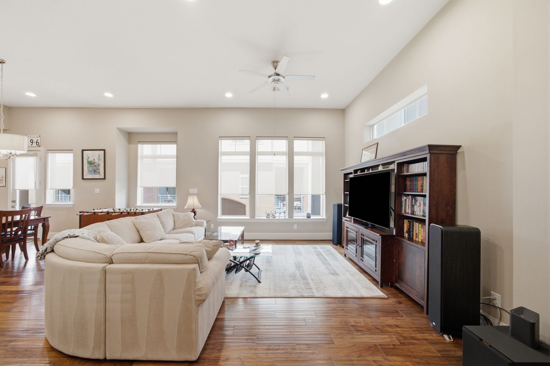 5531 Venice Street, Houston, TX 77007 The open-concept design keeps everyone connected while entertaining or relaxing at home.