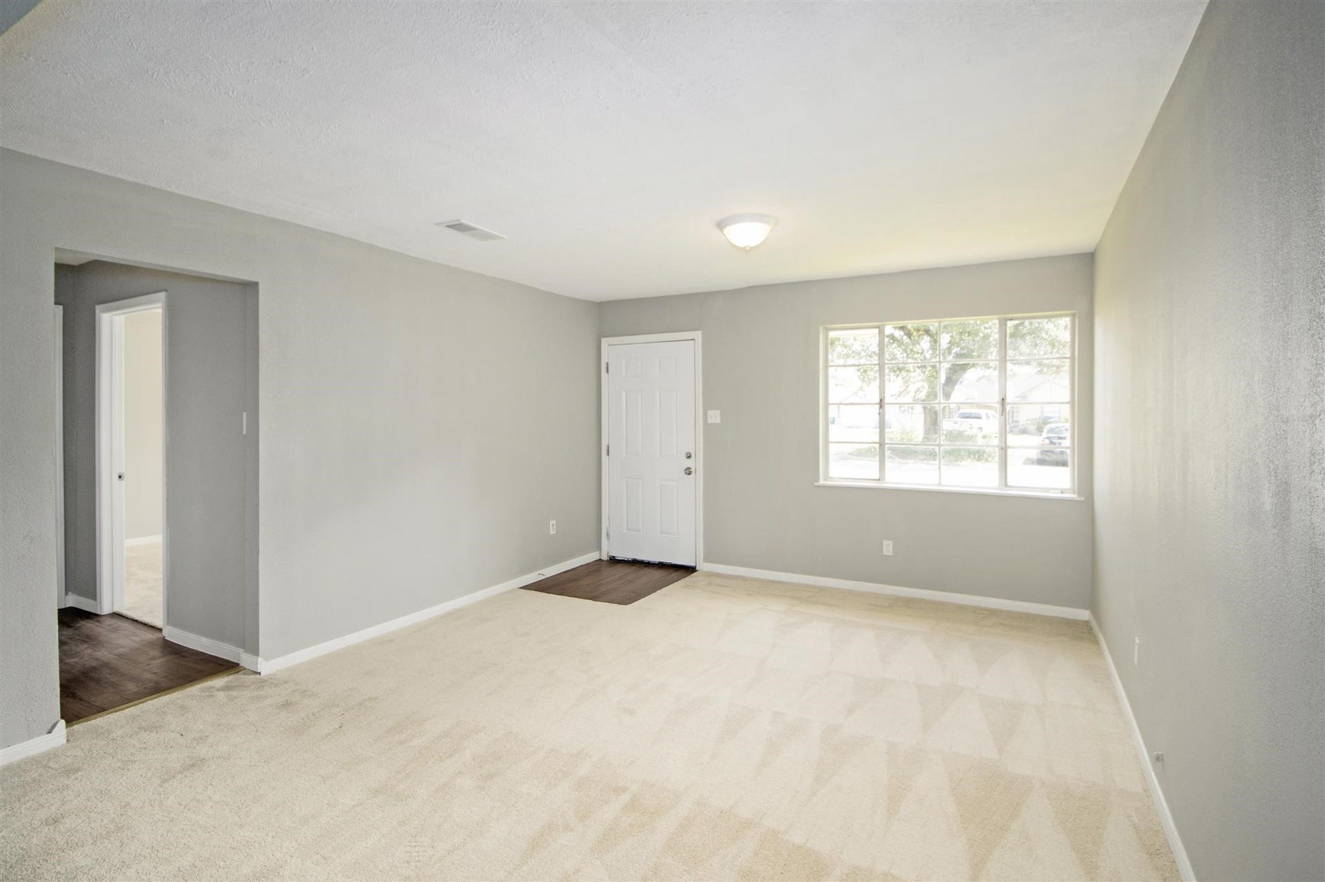 7 Talisman Court, Houston, TX 77076
