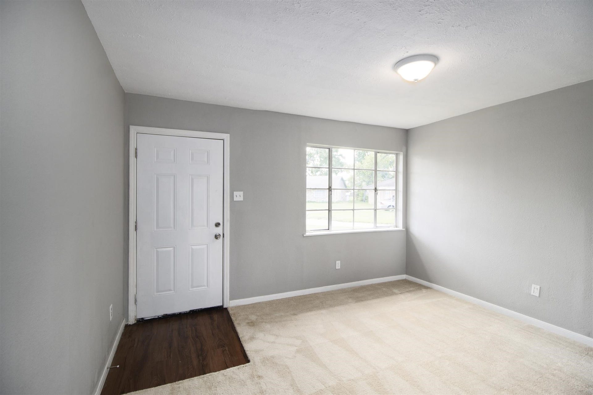 7 Talisman Court, Houston, TX 77076