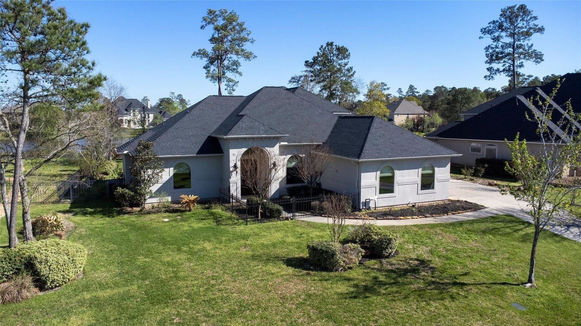 25702 Golden Bell Drive, Spring, TX 77389 25702 Golden Bell Drive, Spring, TX 77389