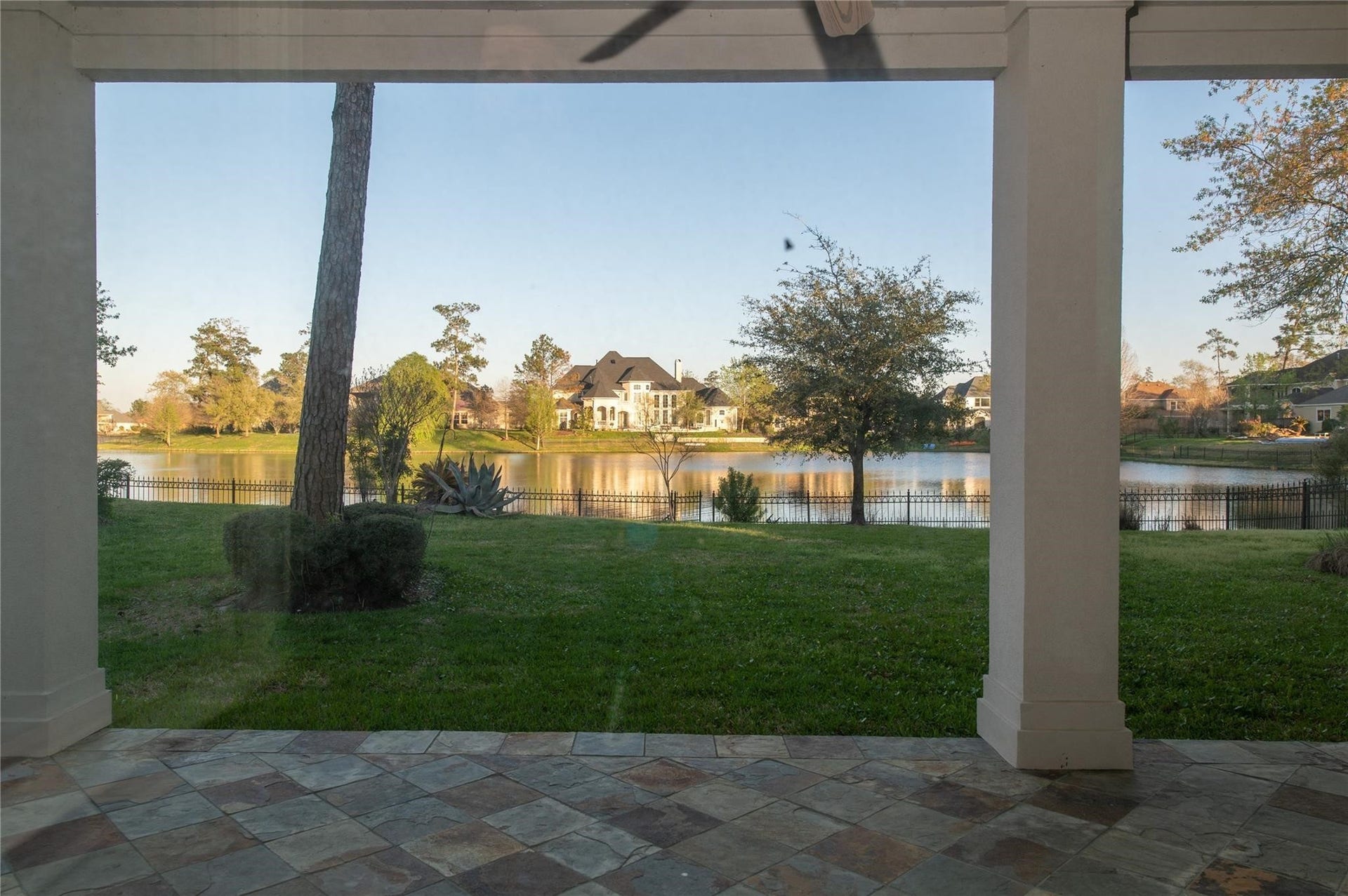 25702 Golden Bell Drive, Spring, TX 77389 25702 Golden Bell Drive, Spring, TX 77389