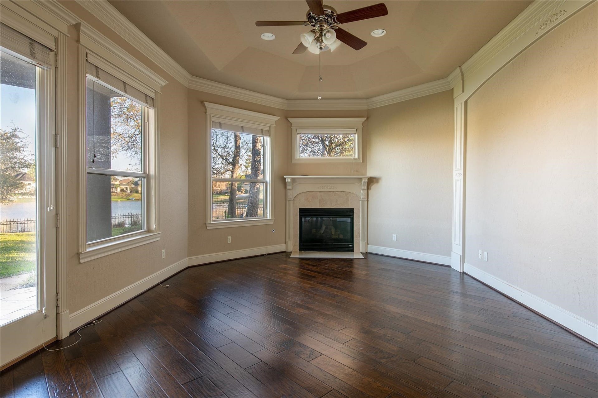 25702 Golden Bell Drive, Spring, TX 77389 25702 Golden Bell Drive, Spring, TX 77389