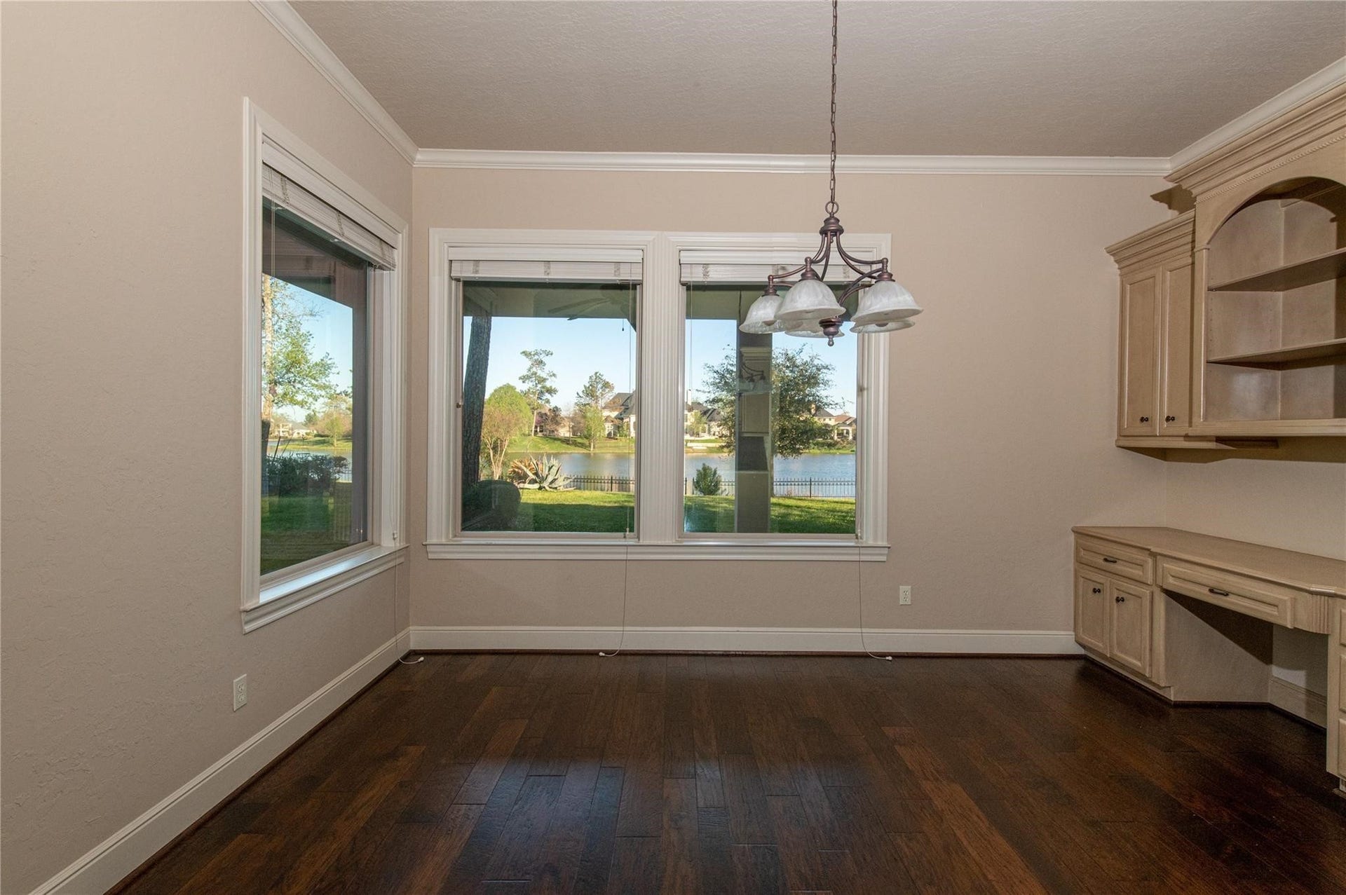25702 Golden Bell Drive, Spring, TX 77389 25702 Golden Bell Drive, Spring, TX 77389
