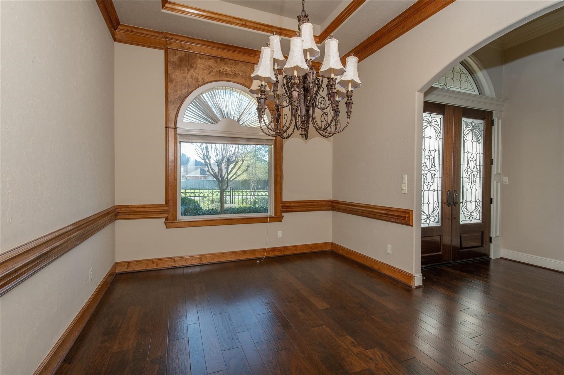 25702 Golden Bell Drive, Spring, TX 77389 25702 Golden Bell Drive, Spring, TX 77389