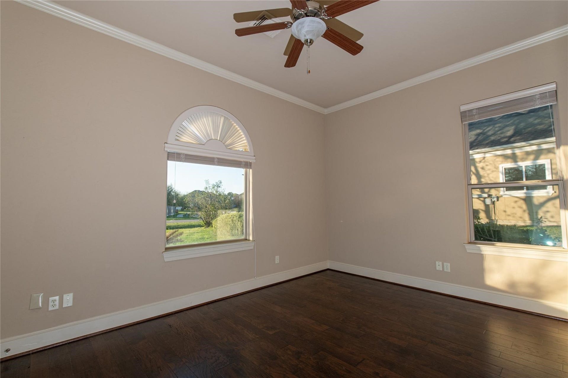 25702 Golden Bell Drive, Spring, TX 77389 25702 Golden Bell Drive, Spring, TX 77389