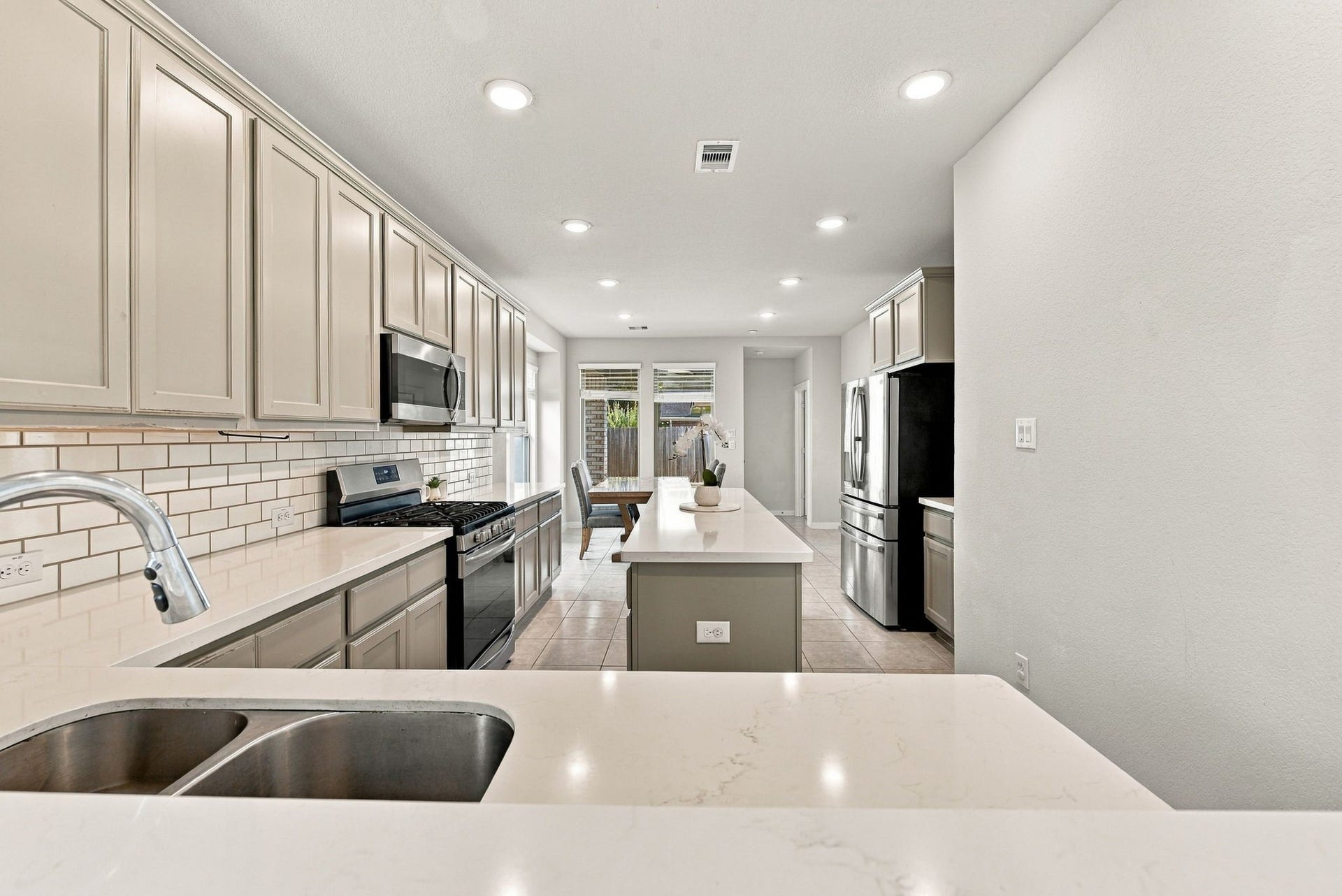 5079 Klein Orchard Drive, Houston, TX 77066
