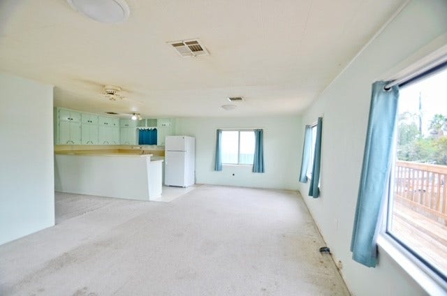 1112 7th Street, San Leon, TX 77539 1112 7th Street, San Leon, TX 77539