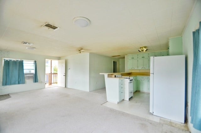 1112 7th Street, San Leon, TX 77539 1112 7th Street, San Leon, TX 77539