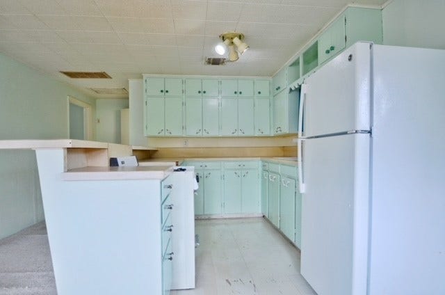 1112 7th Street, San Leon, TX 77539 1112 7th Street, San Leon, TX 77539
