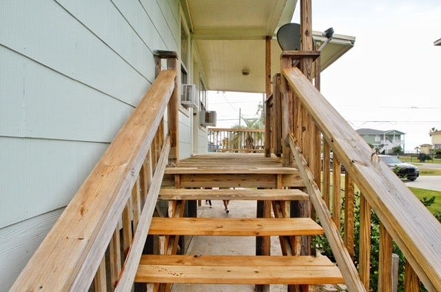 1112 7th Street, San Leon, TX 77539 1112 7th Street, San Leon, TX 77539