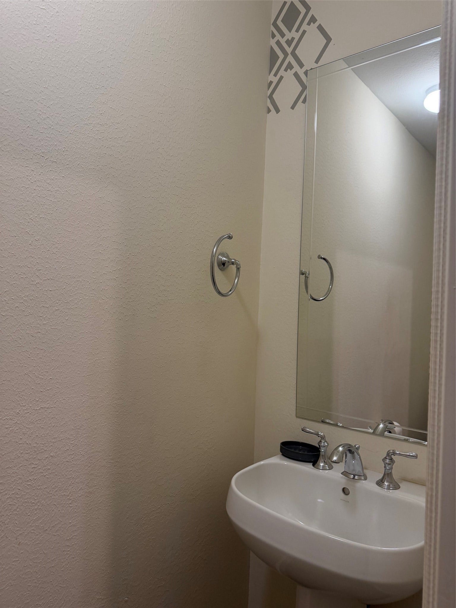 1342 Rutland Street, #206, Houston, TX 77008 Half Bath