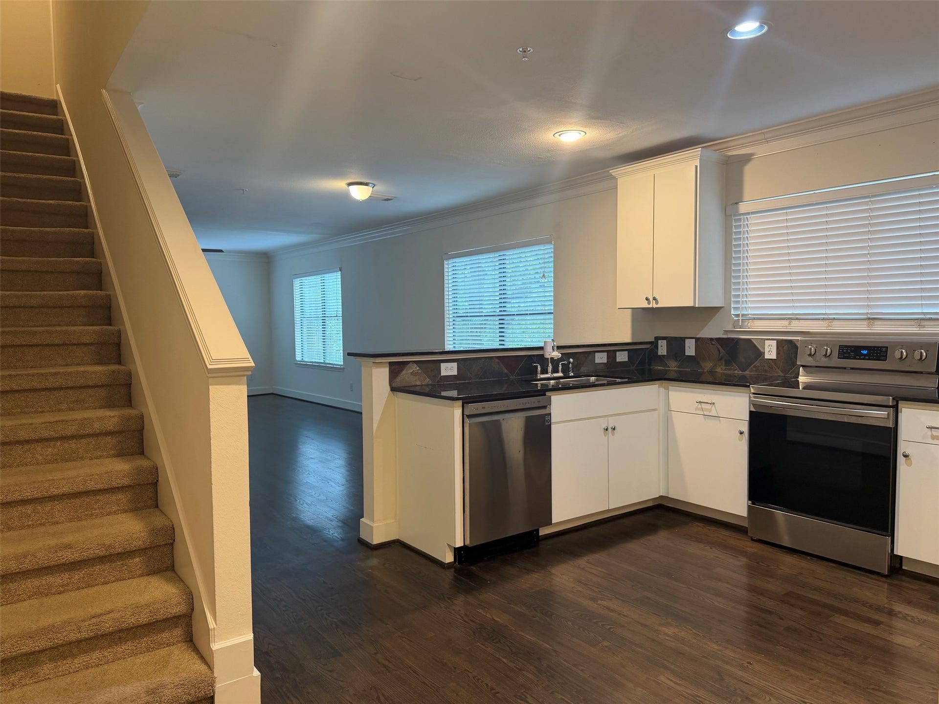 1342 Rutland Street, #206, Houston, TX 77008 1342 Rutland Street, #206, Houston, TX 77008