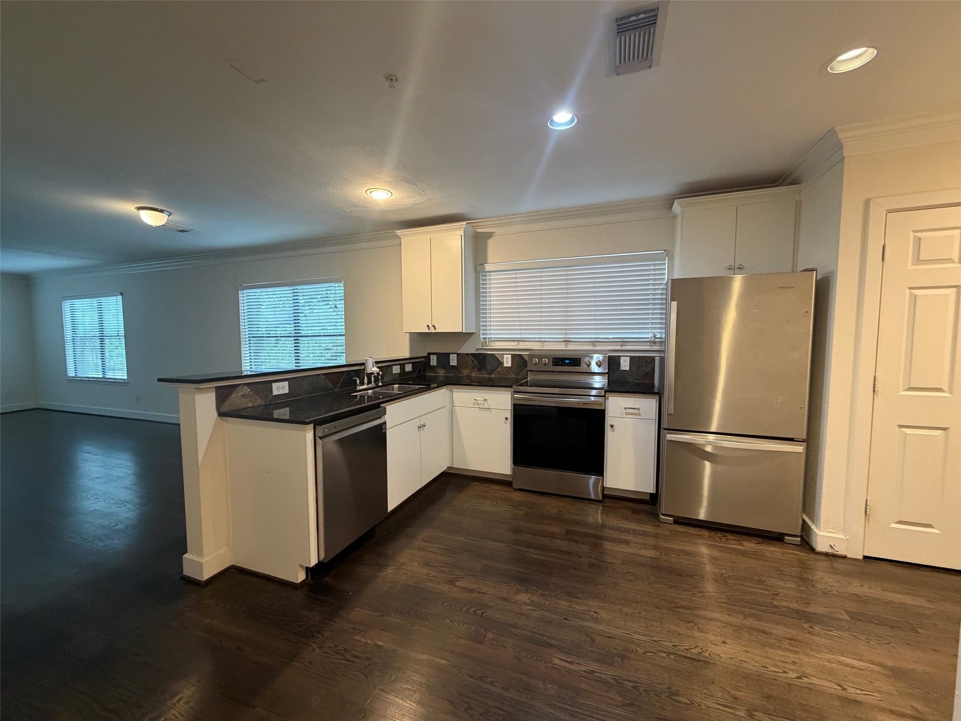 1342 Rutland Street, #206, Houston, TX 77008 1342 Rutland Street, #206, Houston, TX 77008