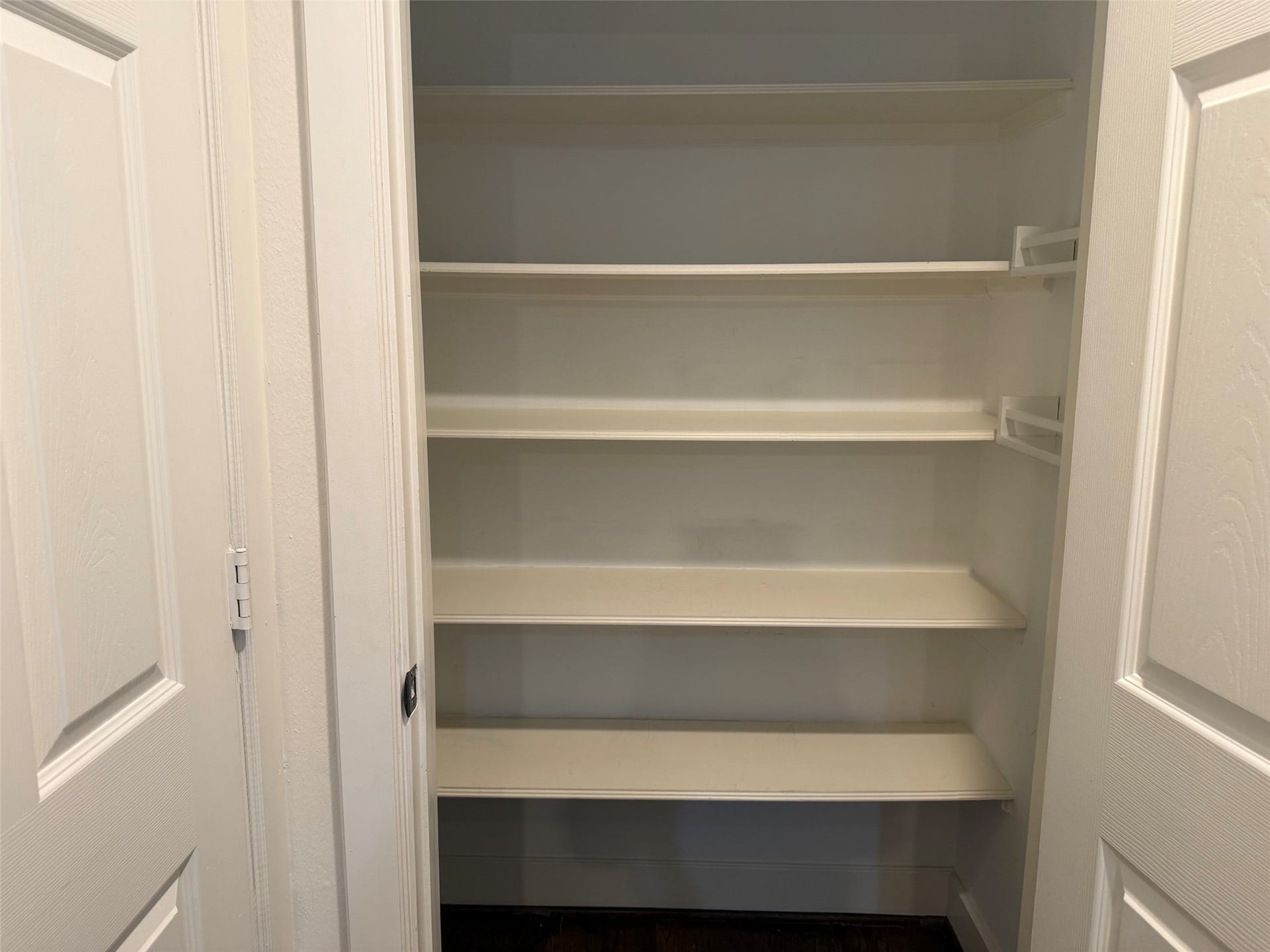 1342 Rutland Street, #206, Houston, TX 77008 Pantry