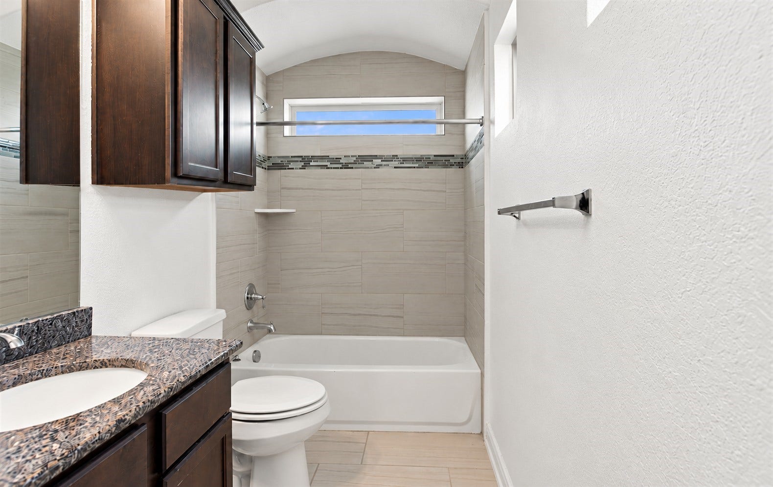 23827 Padauk Tree Trail, Katy, TX 77493 Secondary bathroom